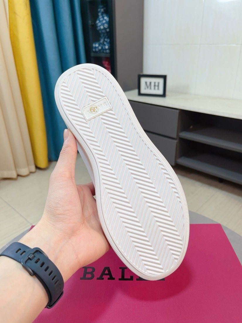 Bally White Red Heel Low-Top Sneakers