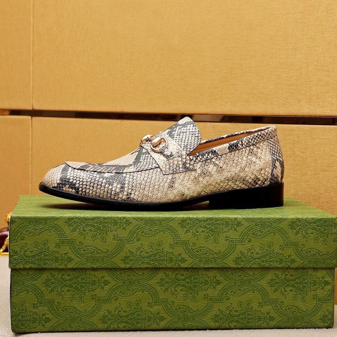 Gucci Snakeskin-Pattern Loafers - Beige and Gray Snakeskin
