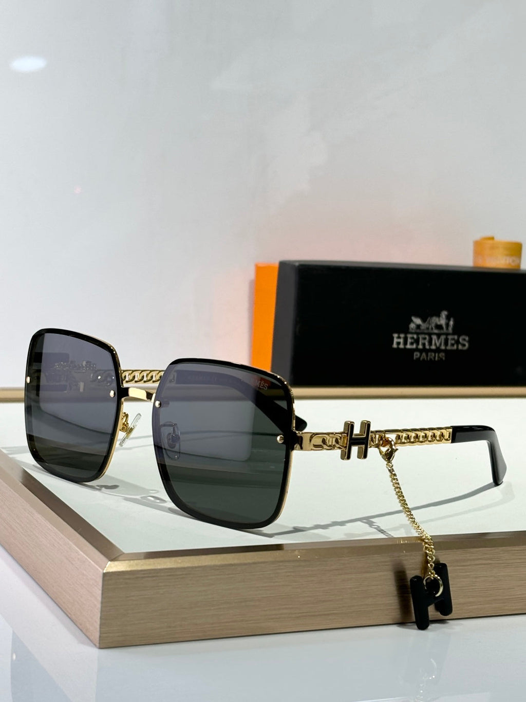 Hermès Sunglasses – 9196